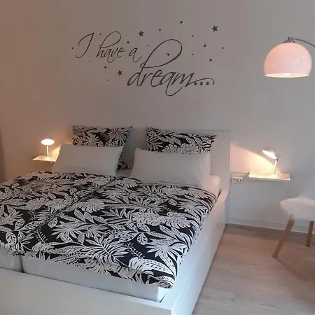 Moderne In Zentrum Апартаменты *