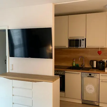 Moderne In Zentrum Apartamento *