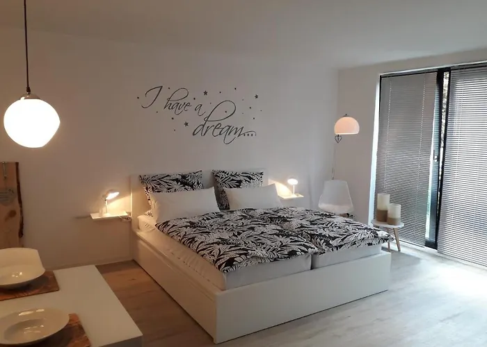 Moderne In Zentrum *