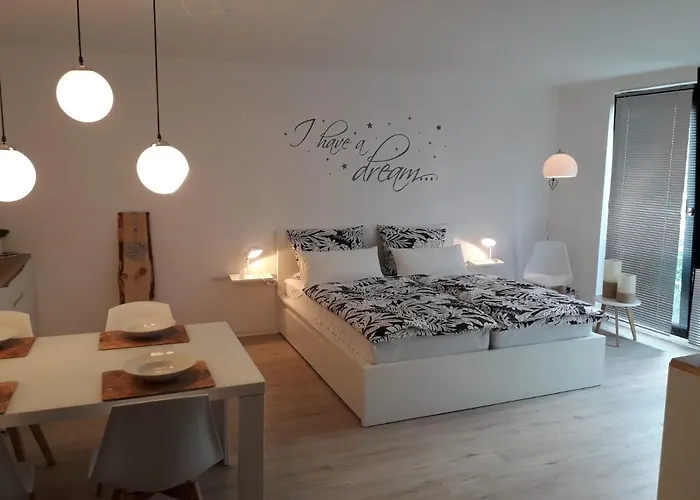 Moderne In Zentrum شقة يبستات