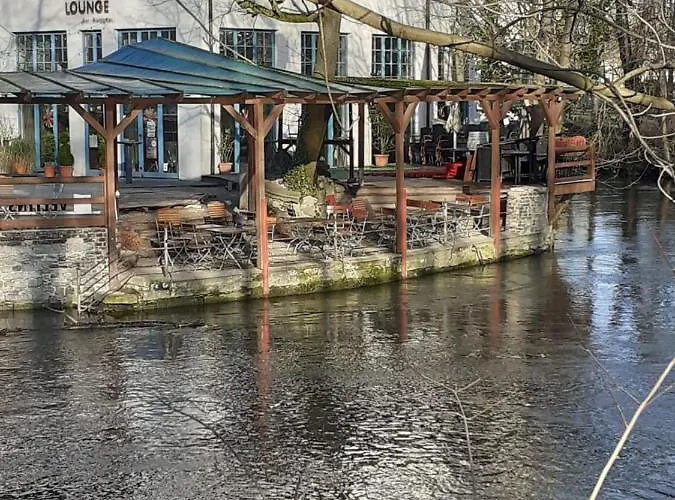 Moderne In Zentrum * يبستات